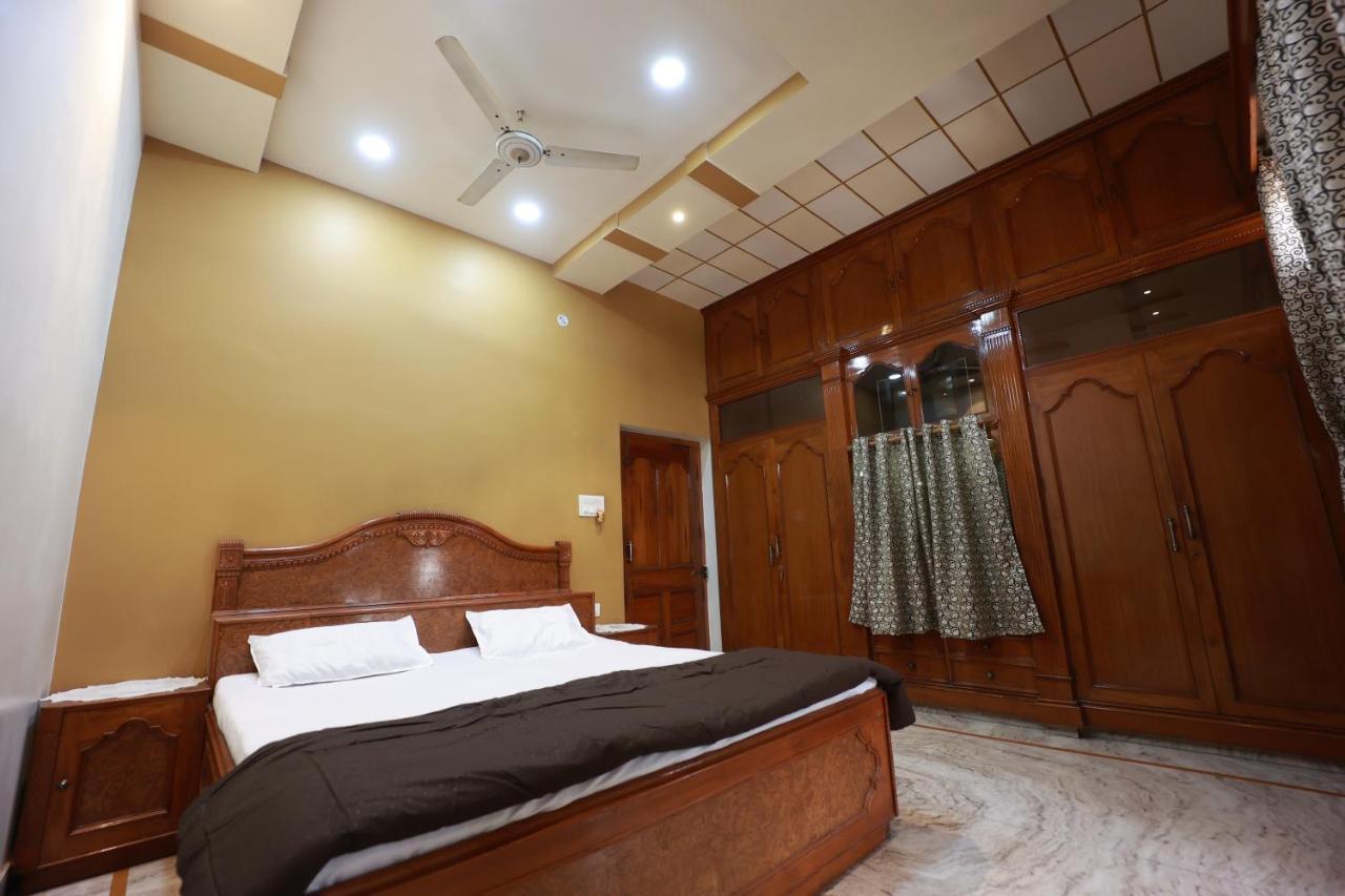Kapoor Sahab Homestay : It'S A Home Away From Home. فاراناسي المظهر الخارجي الصورة