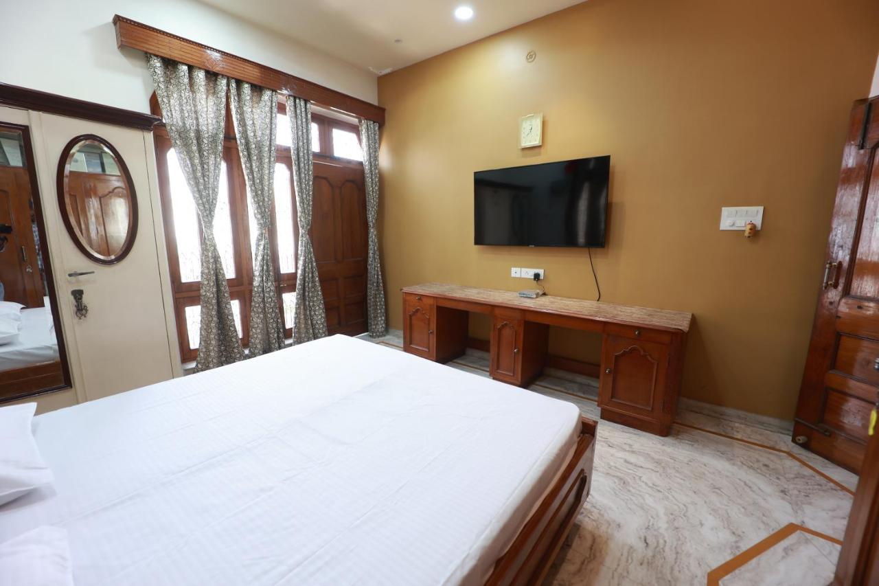 Kapoor Sahab Homestay : It'S A Home Away From Home. فاراناسي المظهر الخارجي الصورة